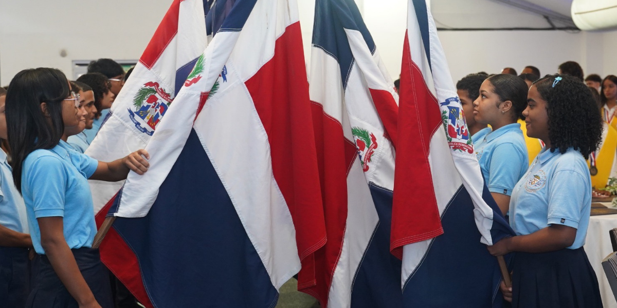  imagen Galard&oacute;n Diploma de M&aacute;xima Excelencia a 150 estudiantes del nivel Secundario 