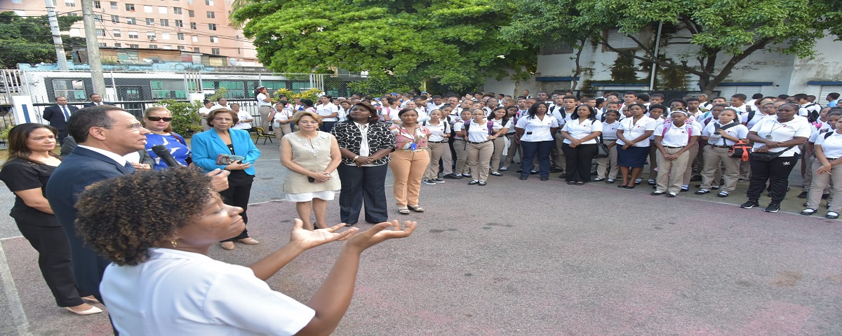  imagen Ministro de educaci&oacute;n Antonio Pe&ntilde;a Mirabal 