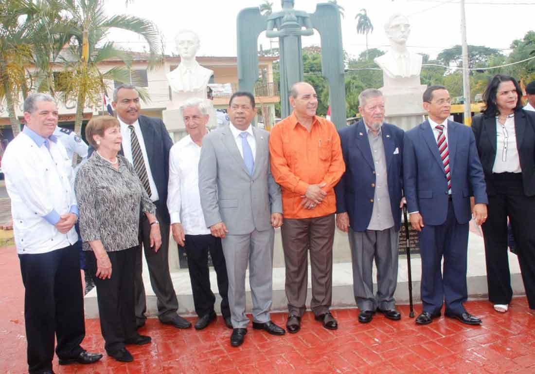  imagen Ministro de Educación dice que mejor homenaje a los héroes nacionales es emular su ejemplo 