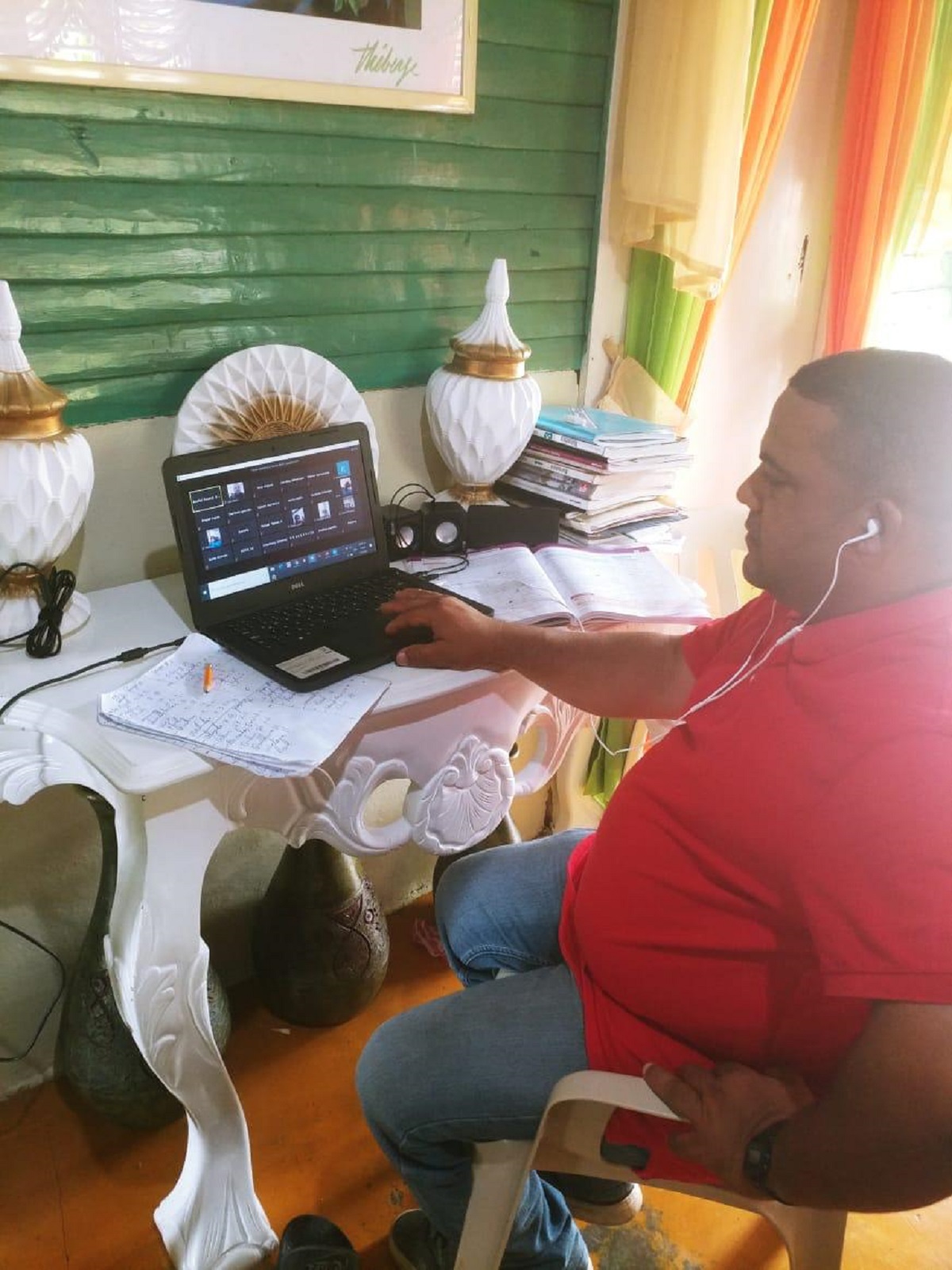  imagen El &aacute;rea de Ciencias de la Naturaleza de la direcci&oacute;n Regional de Educaci&oacute;n 15 de Santo Domingo lll realiz&oacute; una reuni&oacute;n virtual con los t&eacute;cnicos distritales.
&nbsp; 