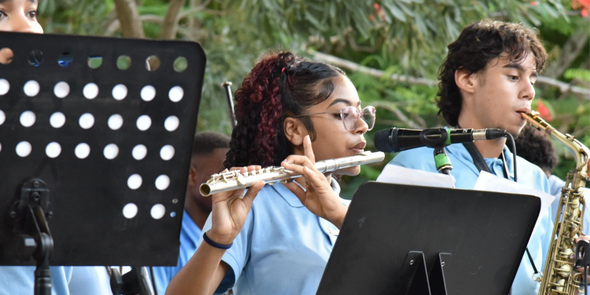  imagen fotos de estudiantes bailando en el escenario&nbsp; 