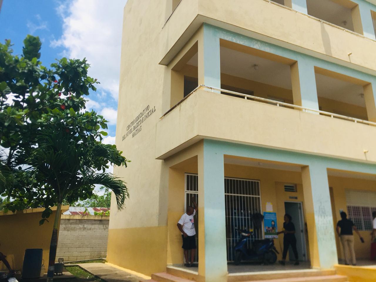  imagen Fachada de centro educativo donde ocurri&oacute; el hecho&nbsp; 