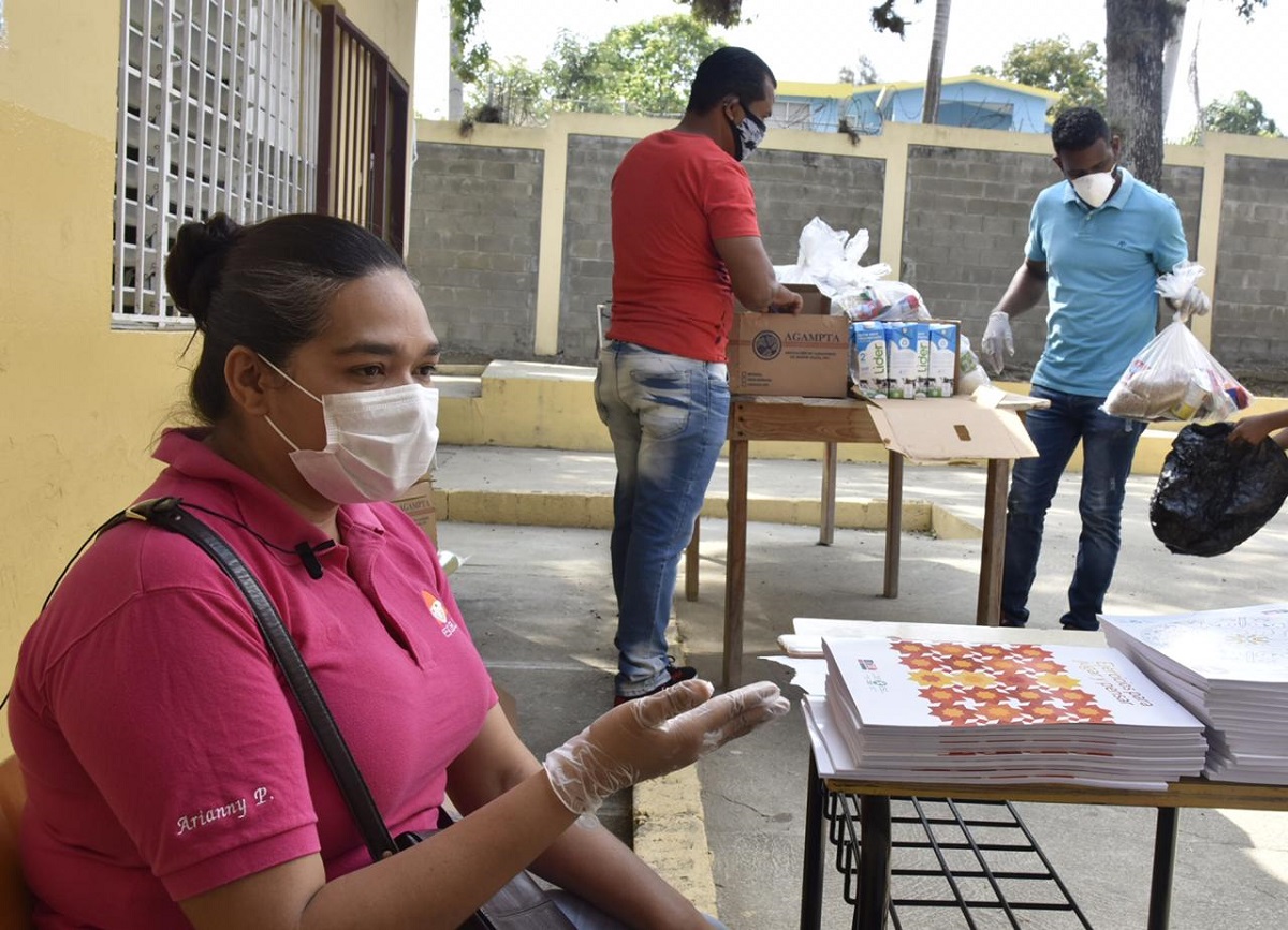  imagen Estudiantes de Dajab&oacute;n con excelente din&aacute;mica de ense&ntilde;anza-aprendizaje para educaci&oacute;n a distancia 