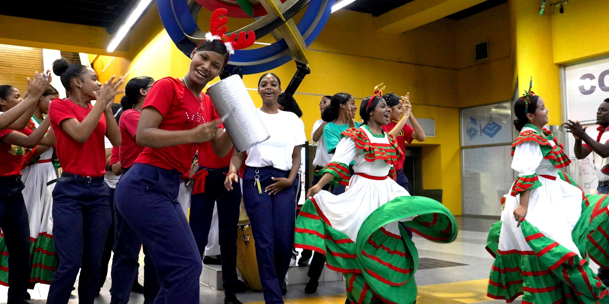  imagen Estudiantes modalidad en artes&nbsp; 