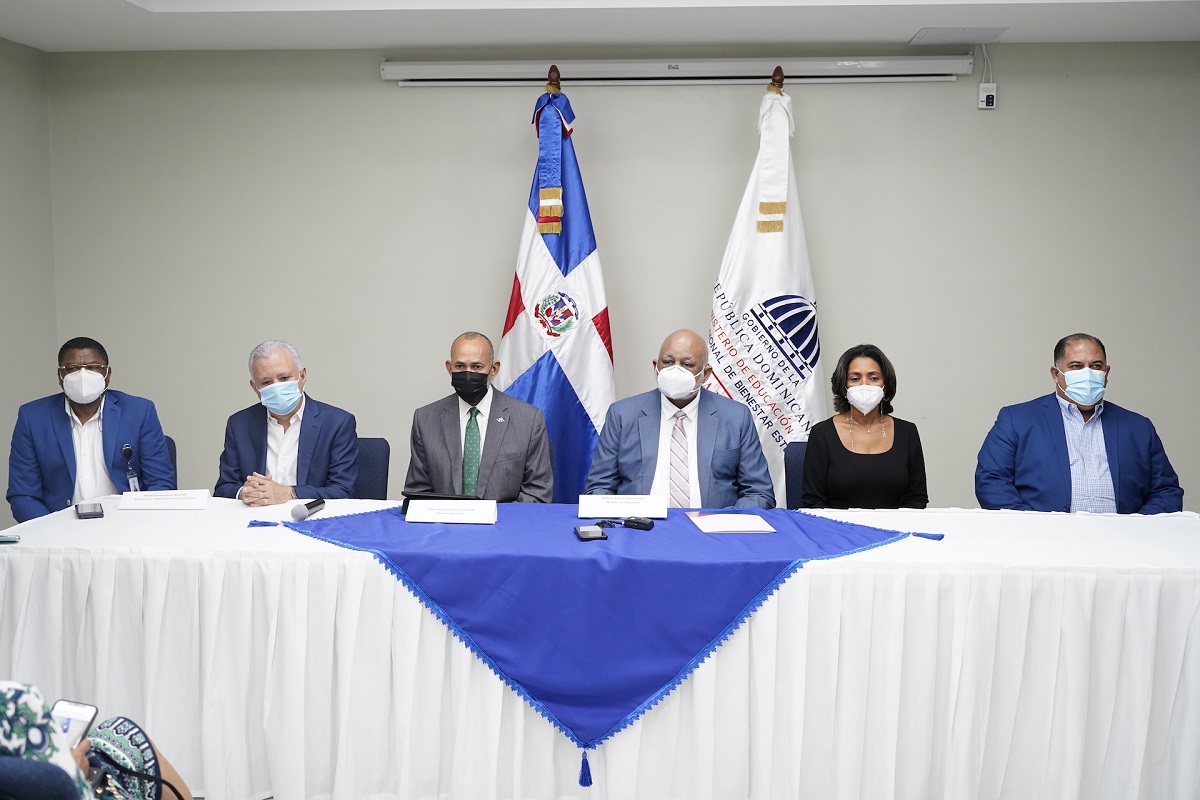  imagen Nuevo director ejecutivo del Instituto Nacional de Bienes Estudiantil (INABIE), V&iacute;ctor Castro 