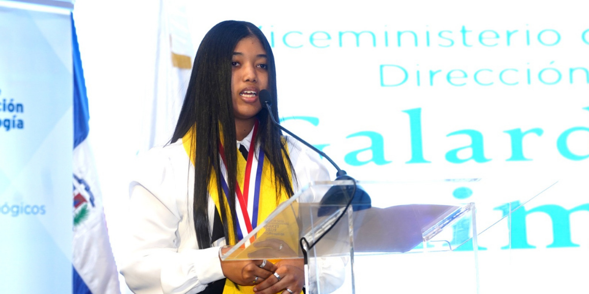  imagen Galard&oacute;n Diploma de M&aacute;xima Excelencia a 150 estudiantes del nivel Secundario 