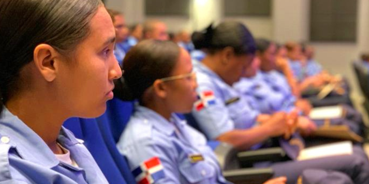  imagen Polic&iacute;as Escolares en conferencia sobre los derechos fundamentales y el sistema de protecci&oacute;n de ni&ntilde;os, ni&ntilde;as y adolescentes 