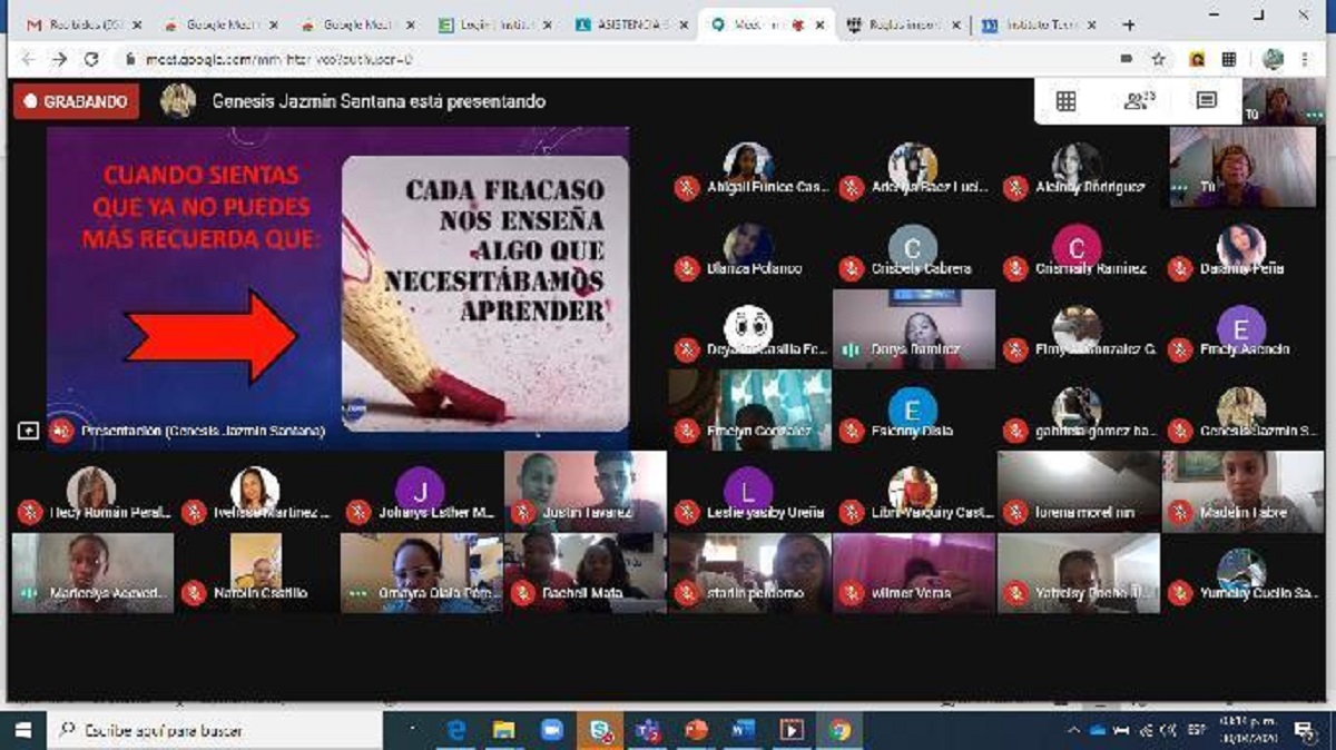  imagen El evento estuvo dirigido por la maestra Arelis Rijo, en colaboraci&oacute;n con Dorys Ram&iacute;rez, psic&oacute;loga de dicho centro, quienes se mostraron orgullosas del trabajo realizado por los estudiantes que, a pesar del momento que atraviesa el pa&iacute;s, aun apuestan a continuar su a&ntilde;o escolar con efectividad, destac&aacute;ndose en las asignaciones programadas y creyendo en que la revoluci&oacute;n educativa sigue en avance.
&nbsp; 