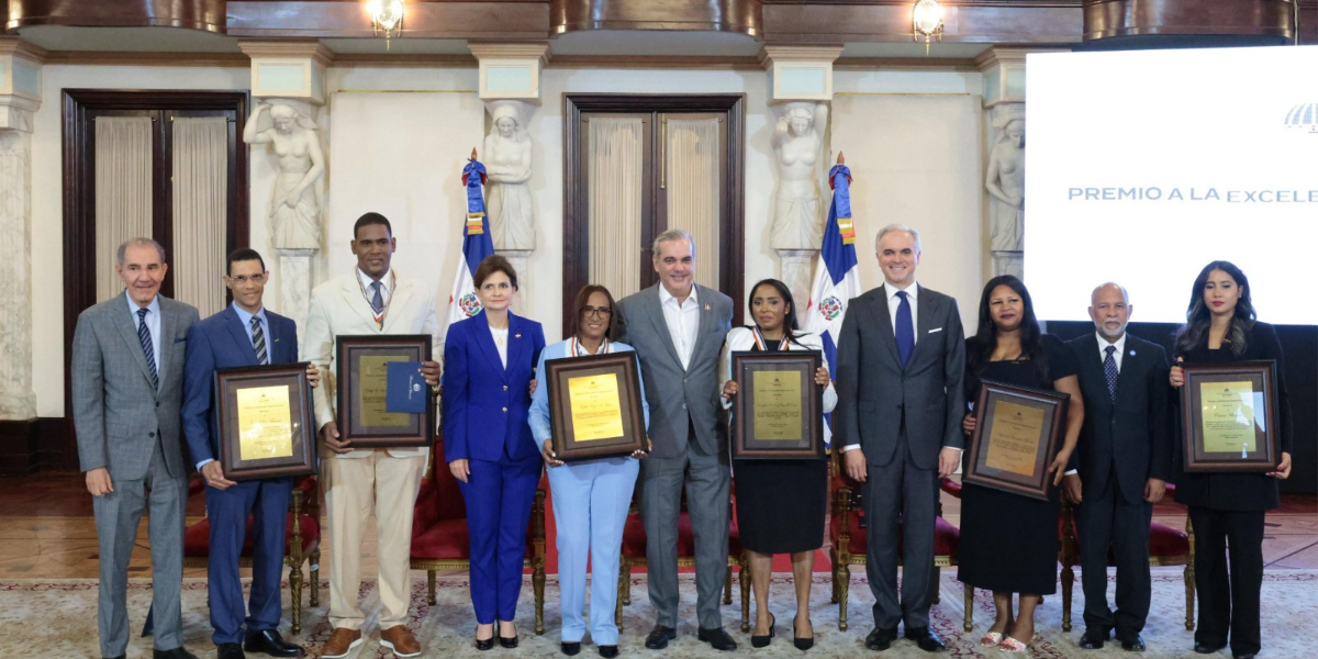  imagen Premio a la Excelencia Magisterial 2025 