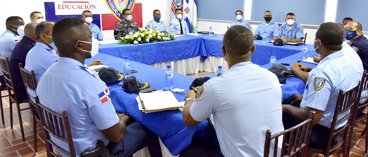  imagen El director de la Polic&iacute;a Escolar, coronel Eddy Michel Mad&eacute; Montilla 