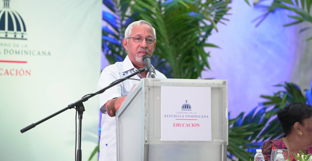  imagen Ministro de Educaci&oacute;n, &Aacute;ngel Hern&aacute;ndez.&nbsp; 