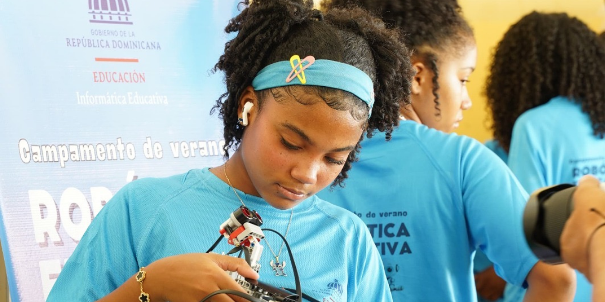  imagen Campamento de rob&oacute;tica educativa 2025 