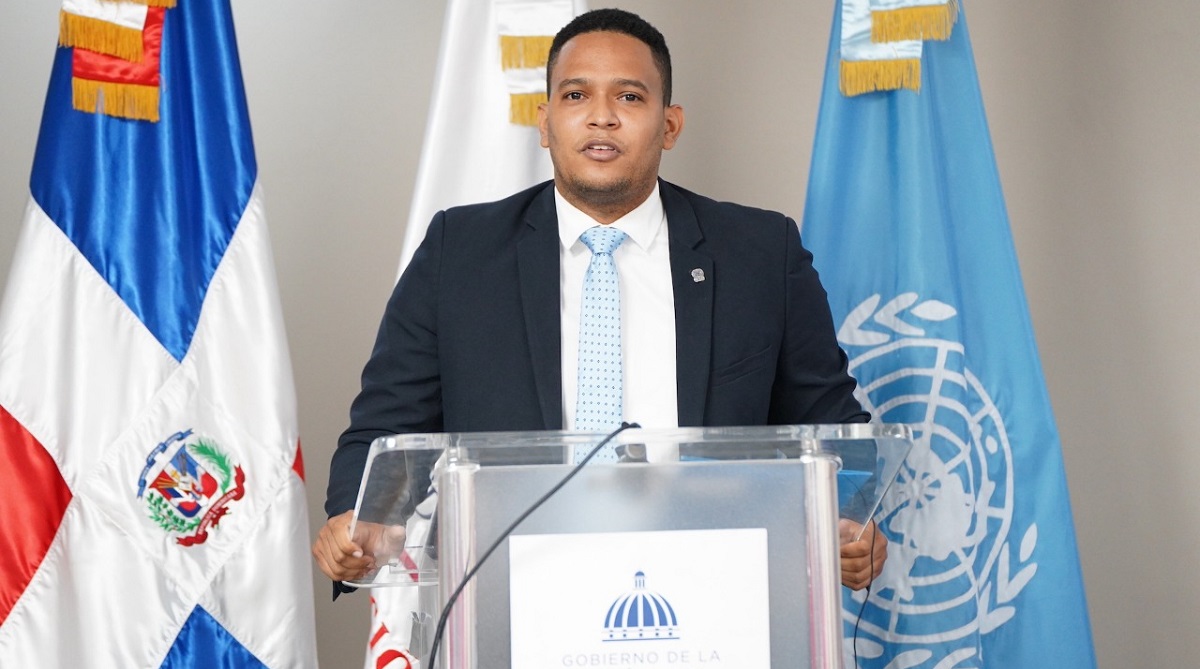  imagen El director de Relaciones Internacionales del MINERD, Roberto Su&aacute;rez 