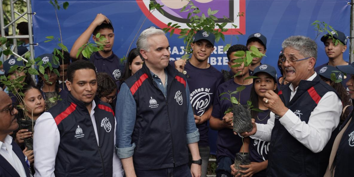  imagen lanzamiento de la plataforma digital &ldquo;Ciudadanos al 100&rdquo; 