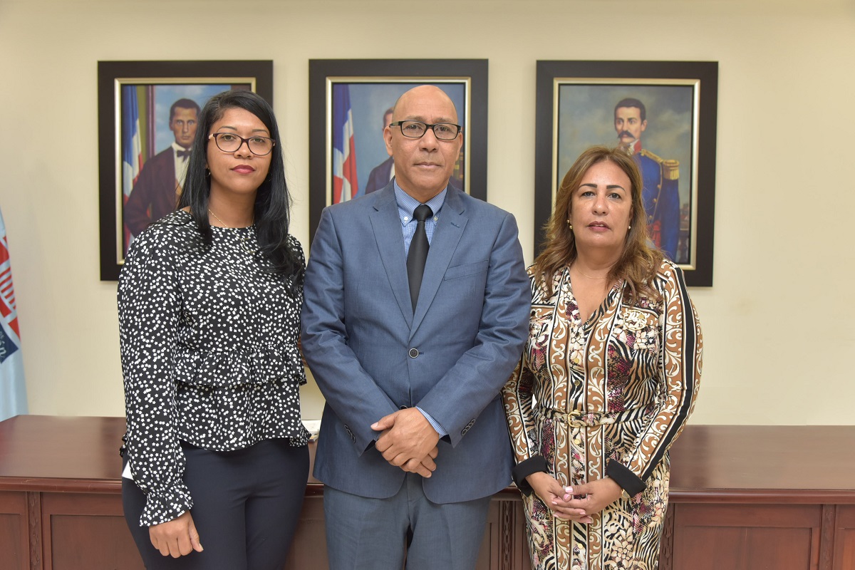  imagen Director del Gabinete Ministerial, Henry Santos 