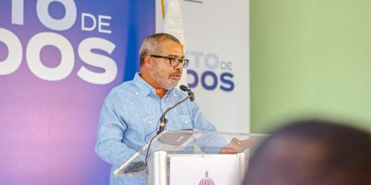  imagen Fotos de la nueva escuela en las Matas de Farfan&nbsp; 