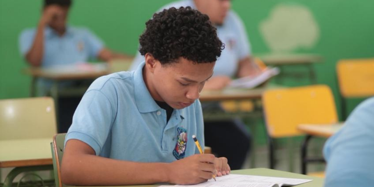  imagen Estudiantes en el
aula
&nbsp; 