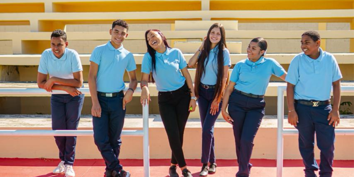  imagen Fotos de la nueva escuela en las Matas de Farfan&nbsp; 