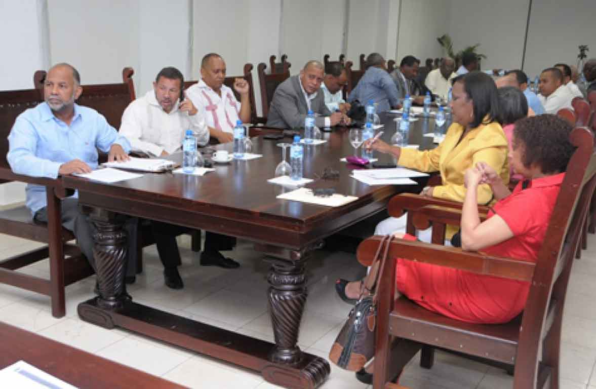  imagen Amarante Baret y presidente de ADP: “Ningún conflicto amenaza el próximo año escolar” 