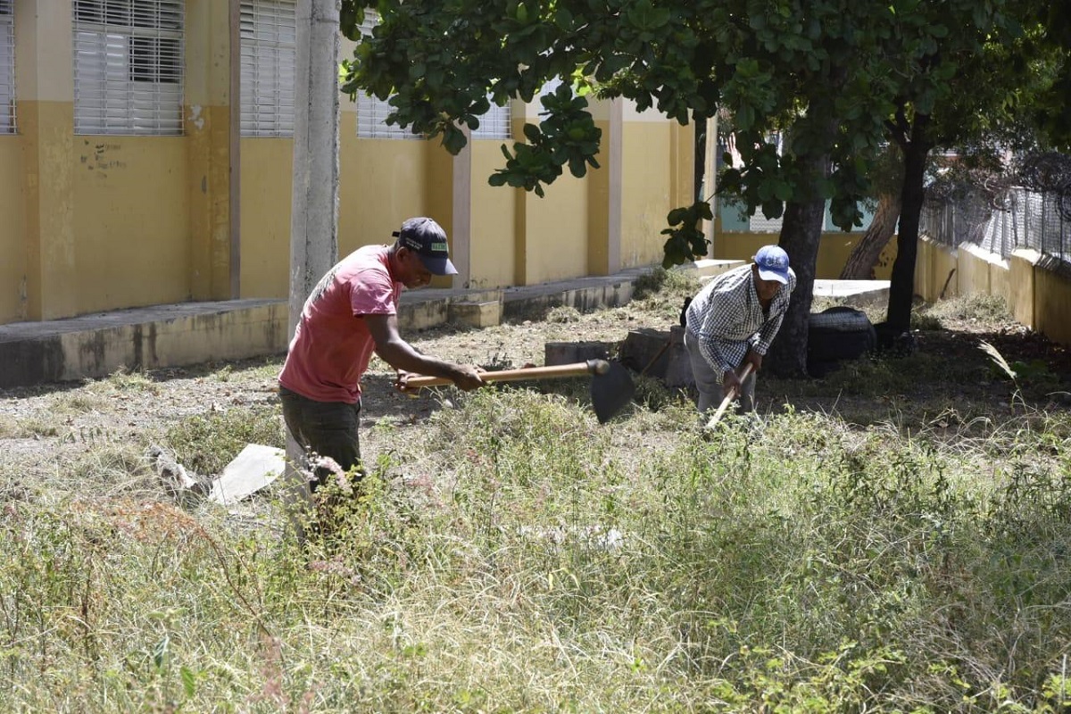  imagen Fachada Liceo &Aacute;ngel Emilio Casado 