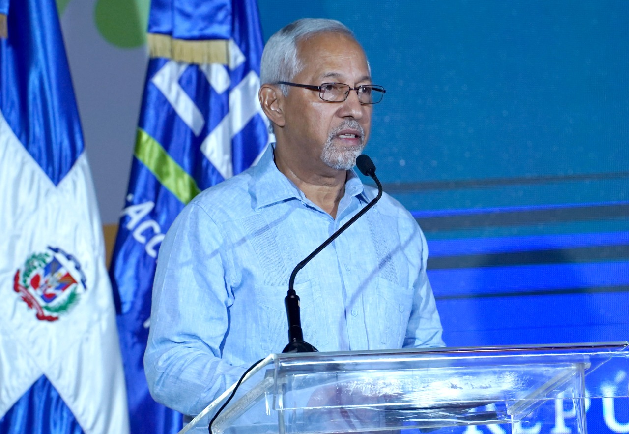  imagen Ministro de Educaci&oacute;n, &Aacute;ngel Hern&aacute;ndez&nbsp; 