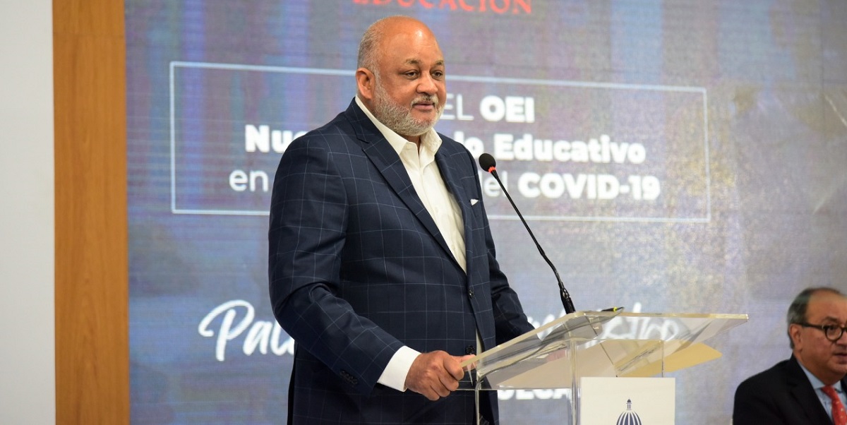  imagen El ministro de Educaci&oacute;n Roberto Fulcar 