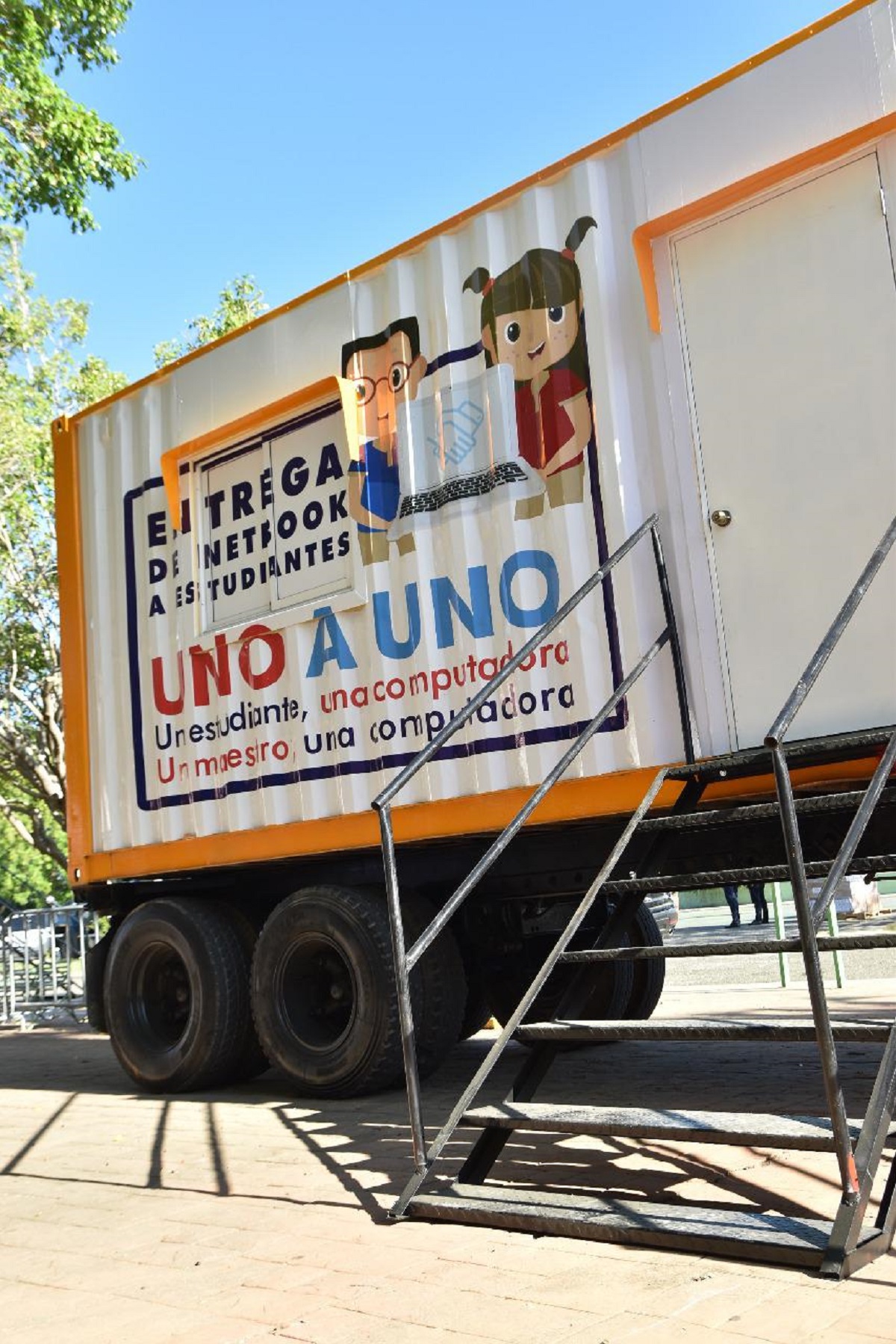  imagen Ministerio de Educaci&oacute;n espera autorizaci&oacute;n de Salud P&uacute;blica para iniciar entrega de computadoras a estudiantes y docentes 