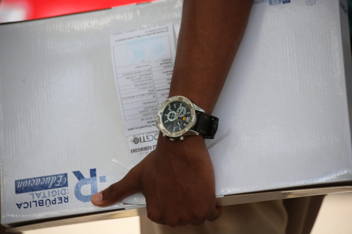  imagen Ministerio de Educaci&oacute;n espera autorizaci&oacute;n de Salud P&uacute;blica para iniciar entrega de computadoras a estudiantes y docentes 