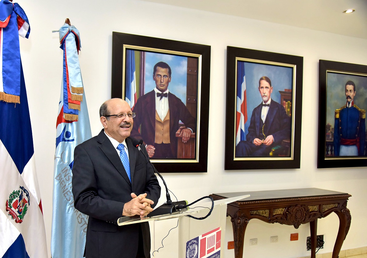  imagen Presidente Danilo Medina ha invertido m&aacute;s de RD$100 MM de pesos en alimentaci&oacute;n escolar en &uacute;ltimos 7 a&ntilde;os impacta casi 75% de la matr&iacute;cula 