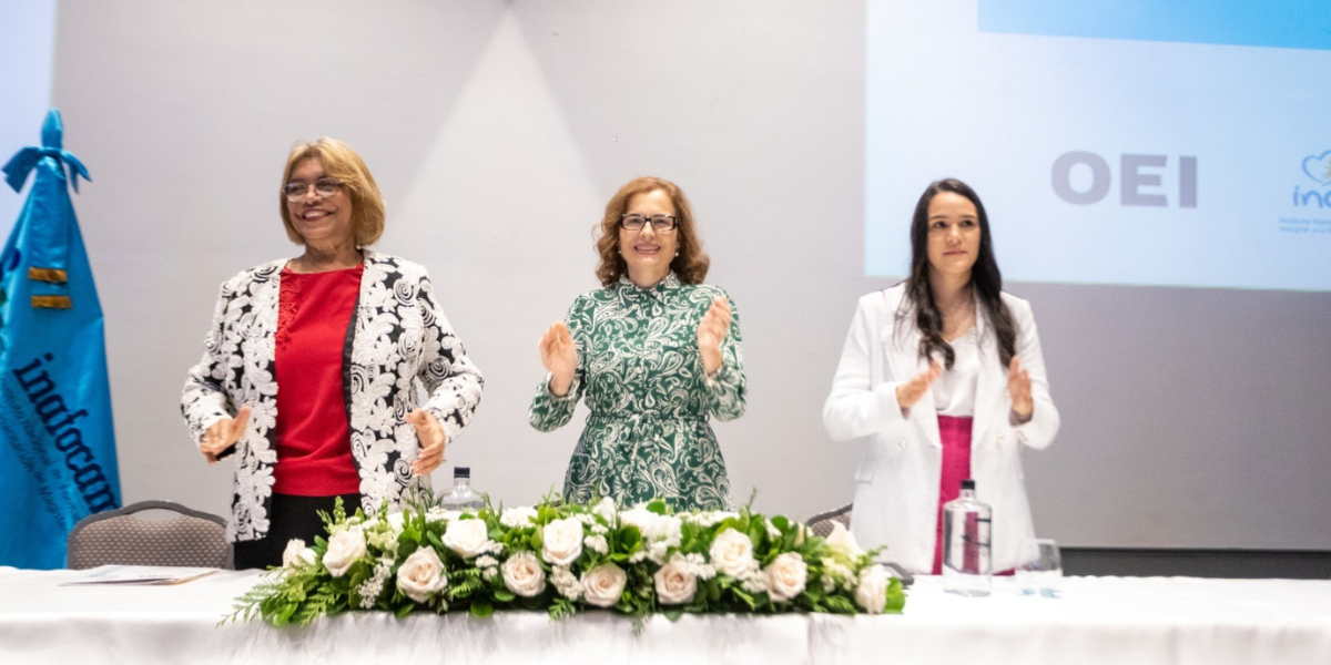  imagen Fotos de participantes del diplomado&nbsp;en Atenci&oacute;n a la Primera Infancia 