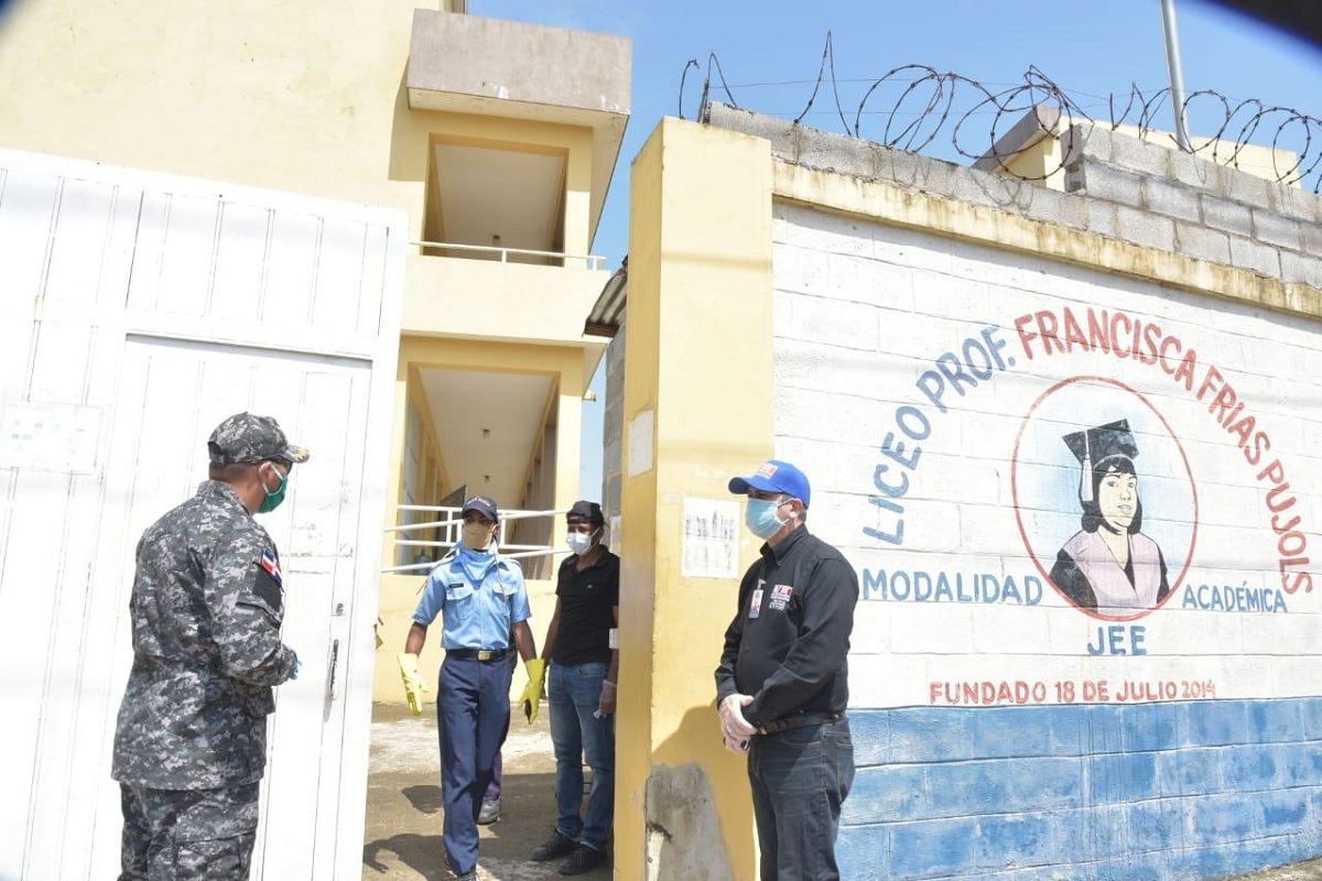  imagen Un equipo de la Direcci&oacute;n de Comunicaciones del MINERD, encabezado por su director, Diego Pesqueira, recorri&oacute; distintas provincias de la regi&oacute;n del Cibao.&nbsp;
&nbsp; 