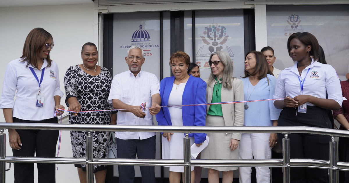  imagen Ministro de Educaci&oacute;n, &Aacute;ngel Hern&aacute;ndez, encabez&oacute; la inauguraci&oacute;n del Centro de Apoyo Psicoemocional (CAPEM) del Ministerio de Educaci&oacute;n (MINERD), 