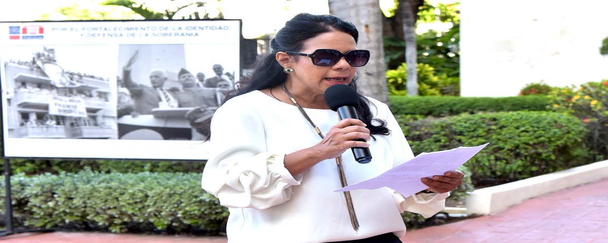  imagen Acto de celebraci&oacute;n en el MINERD 