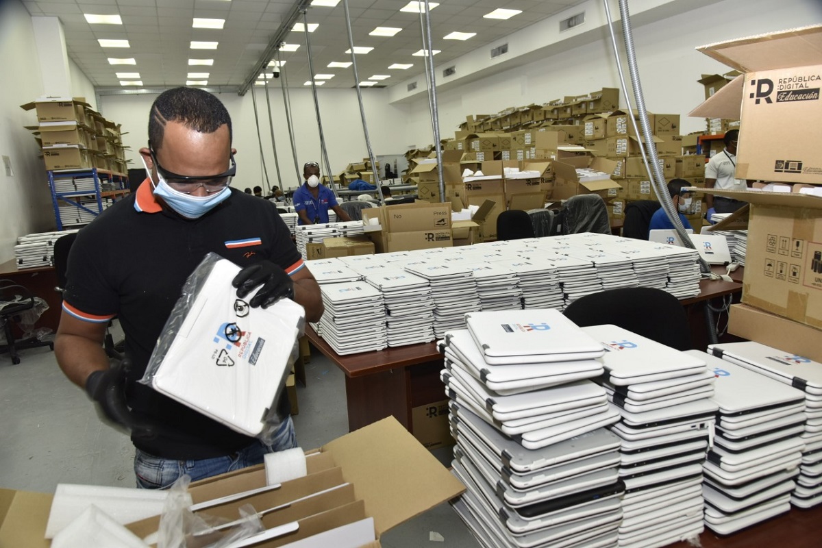  imagen El coordinador general de Rep&uacute;blica Digital Educaci&oacute;n, C&eacute;sar Mart&iacute;nez 