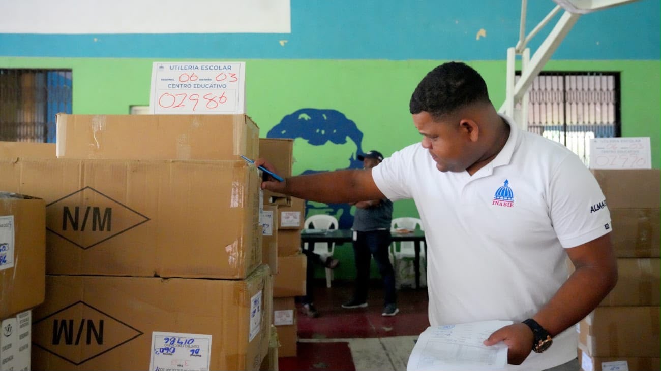  imagen Foto de cajas de utiles&nbsp; 