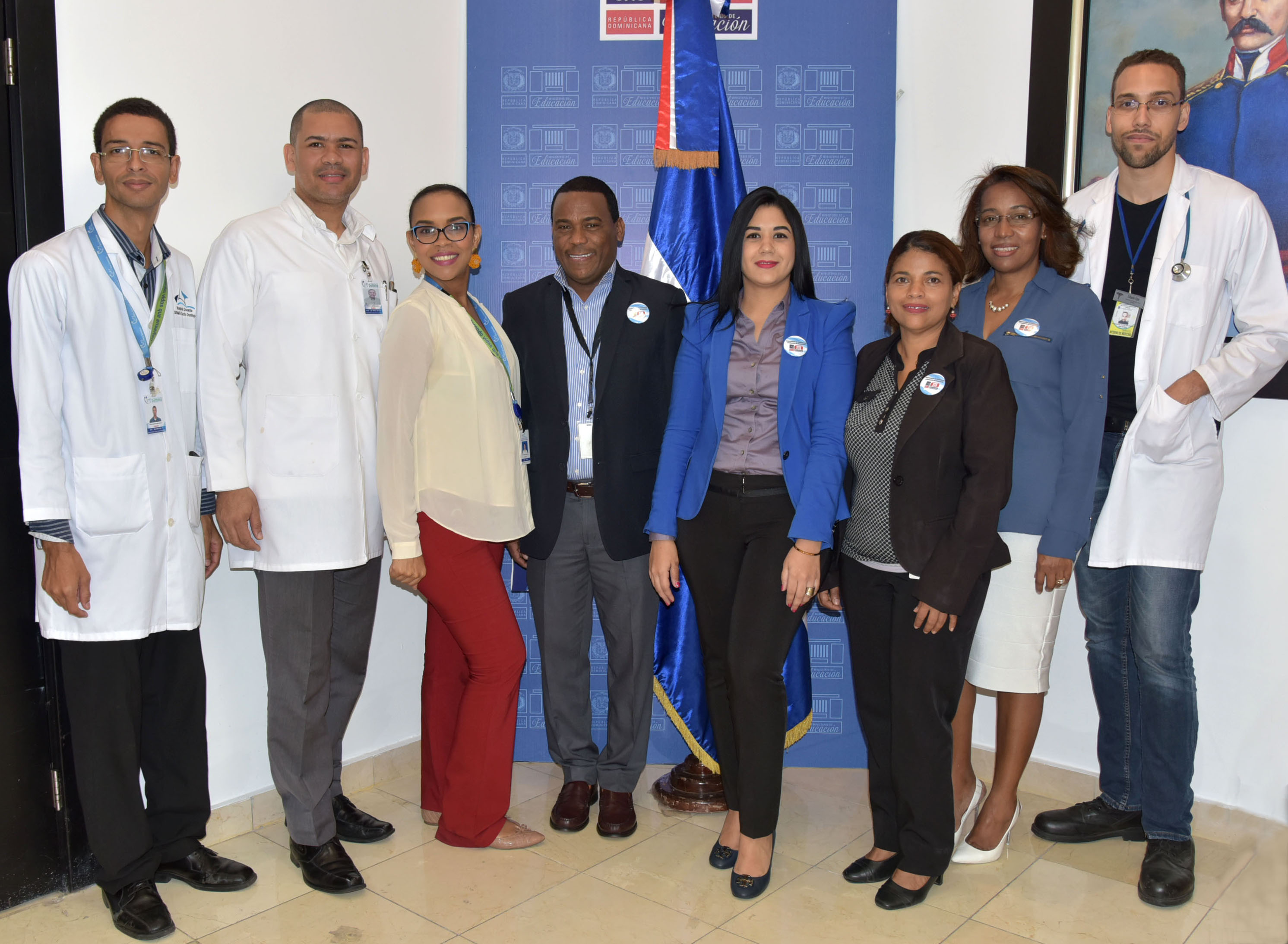  imagen Representaci&oacute;n de los empleados del Minerd que asistieron a la charla. 