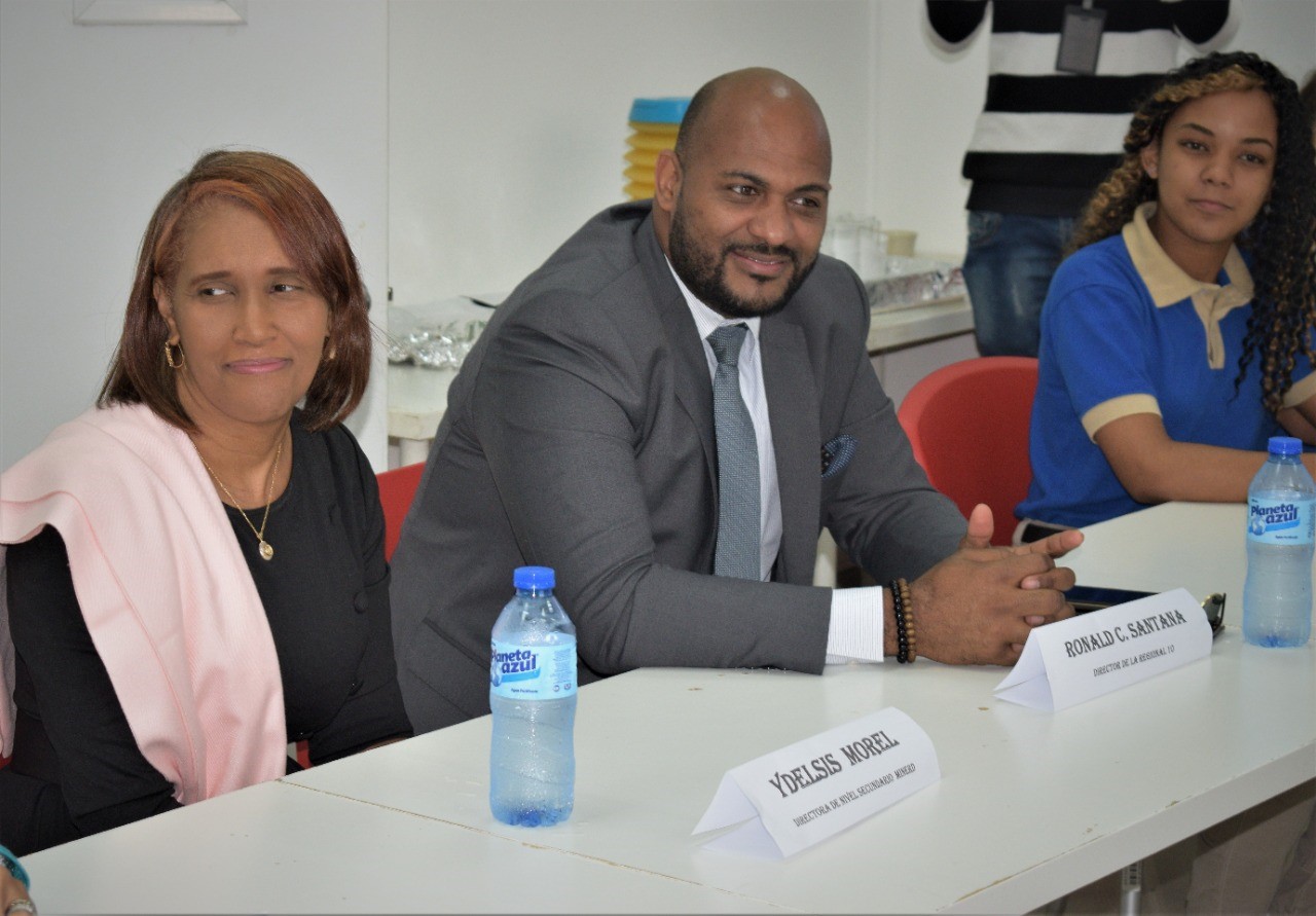  imagen Estudiantes instegrantes del equipo que participar&aacute; en el Nasa Rover Challenge. 