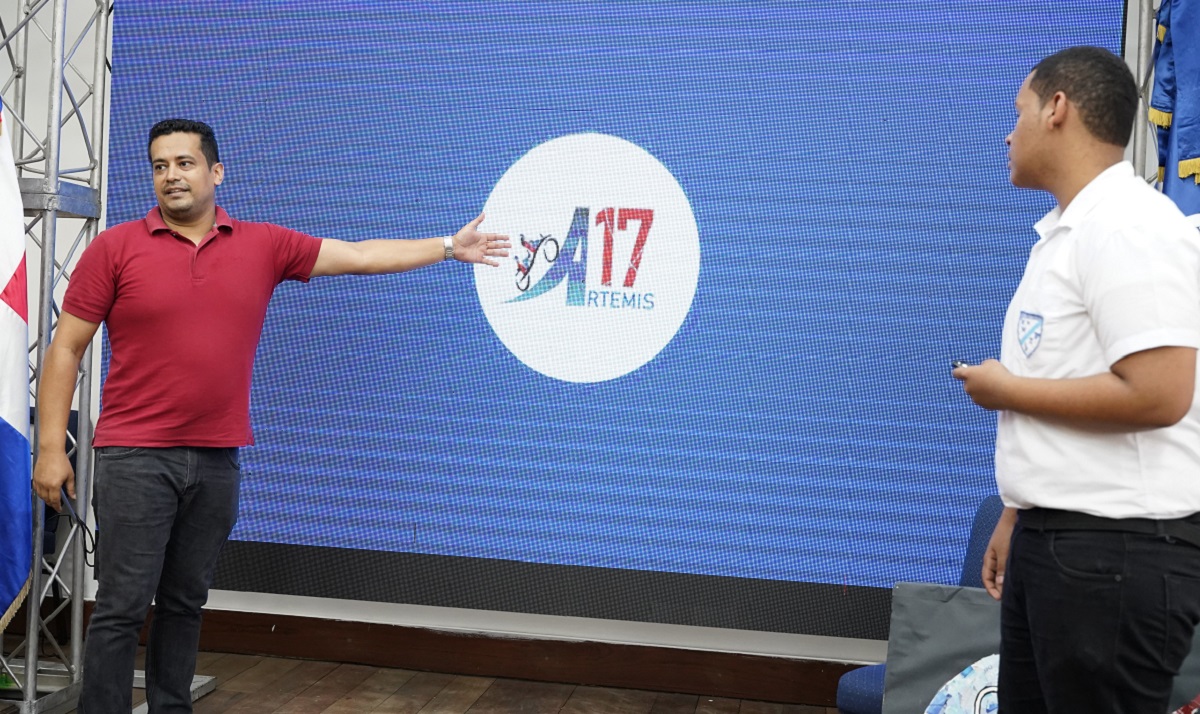  imagen Proyectos de rob&oacute;ticas e ingenier&iacute;a realizados por alumnos del Liceo Cient&iacute;fico Dr. Miguel Canela de la provincia hermanas Mirabal 