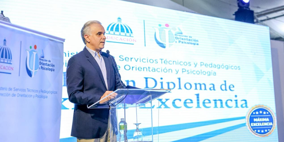  imagen Galard&oacute;n Diploma de M&aacute;xima Excelencia a 150 estudiantes del nivel Secundario 