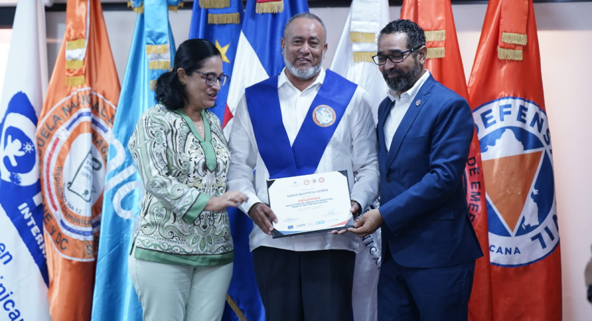  imagen &nbsp;T&eacute;cnicos que cursaron el segundo Diplomado de Reducci&oacute;n del Riesgo de Desastres para el Sector Educaci&oacute;n. 