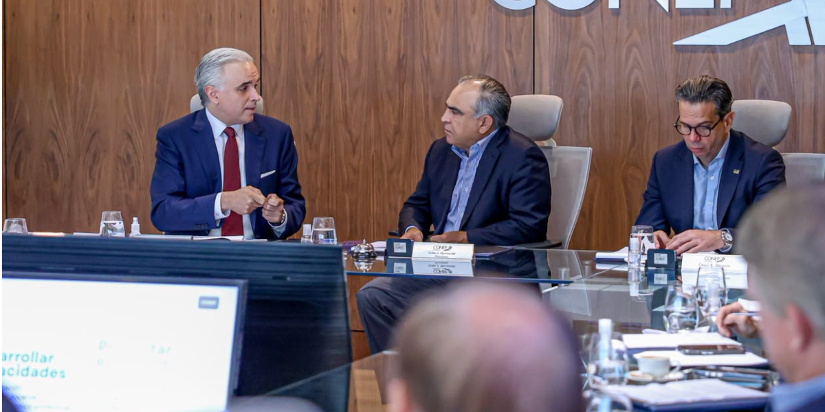  imagen Ministro De Camps, en un encuentro con la directiva del Consejo Nacional de la Empresa Privada (CONEP) 
