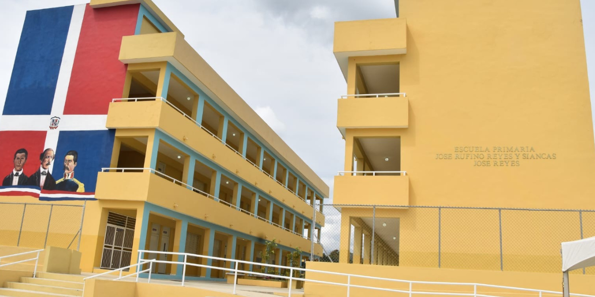  imagen Inauguraci&oacute;n en Haina 