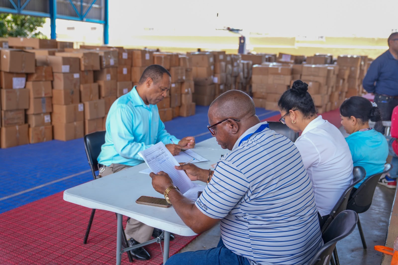  imagen Foto de cajas de utiles&nbsp; 