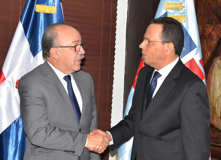  imagen Secretario ejecutivo de la Coordinaci&oacute;n Educativa y Cultural Centroamericana (CECC/SICA), Carlos Staff, Junto al Ministro de Educaci&oacute;n, Antonio Pe&ntilde;a Mirabal. 