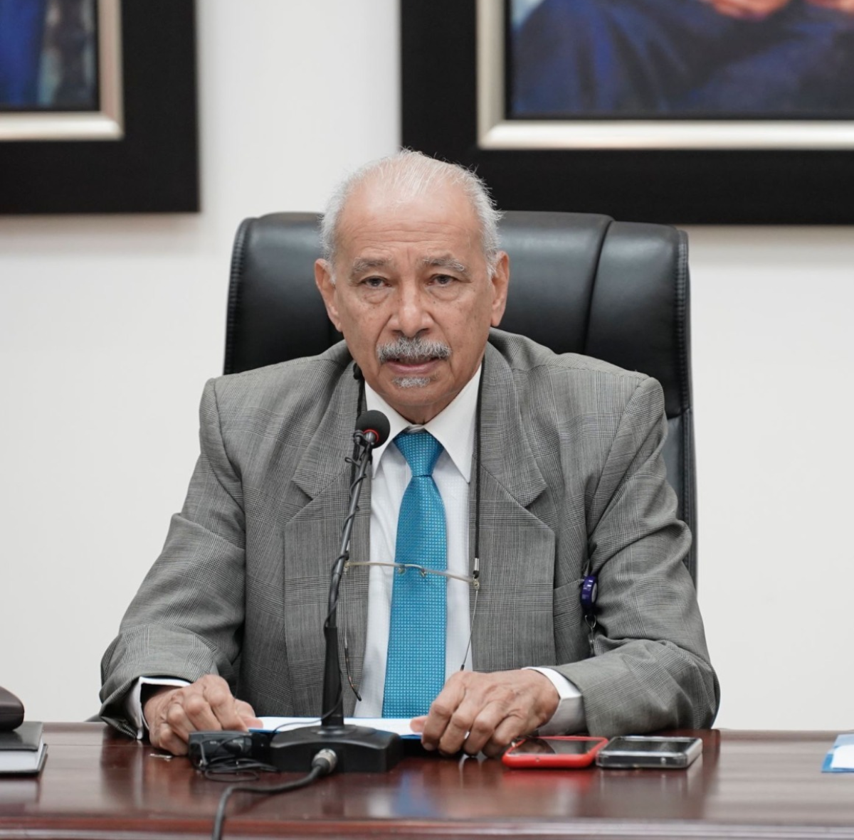  imagen Viceministro de Servicios T&eacute;cnicos y Pedag&oacute;gicos, Frank D&acute;Oleo. 