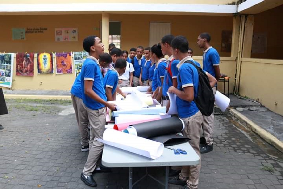  imagen Estudiantes durante actividad 