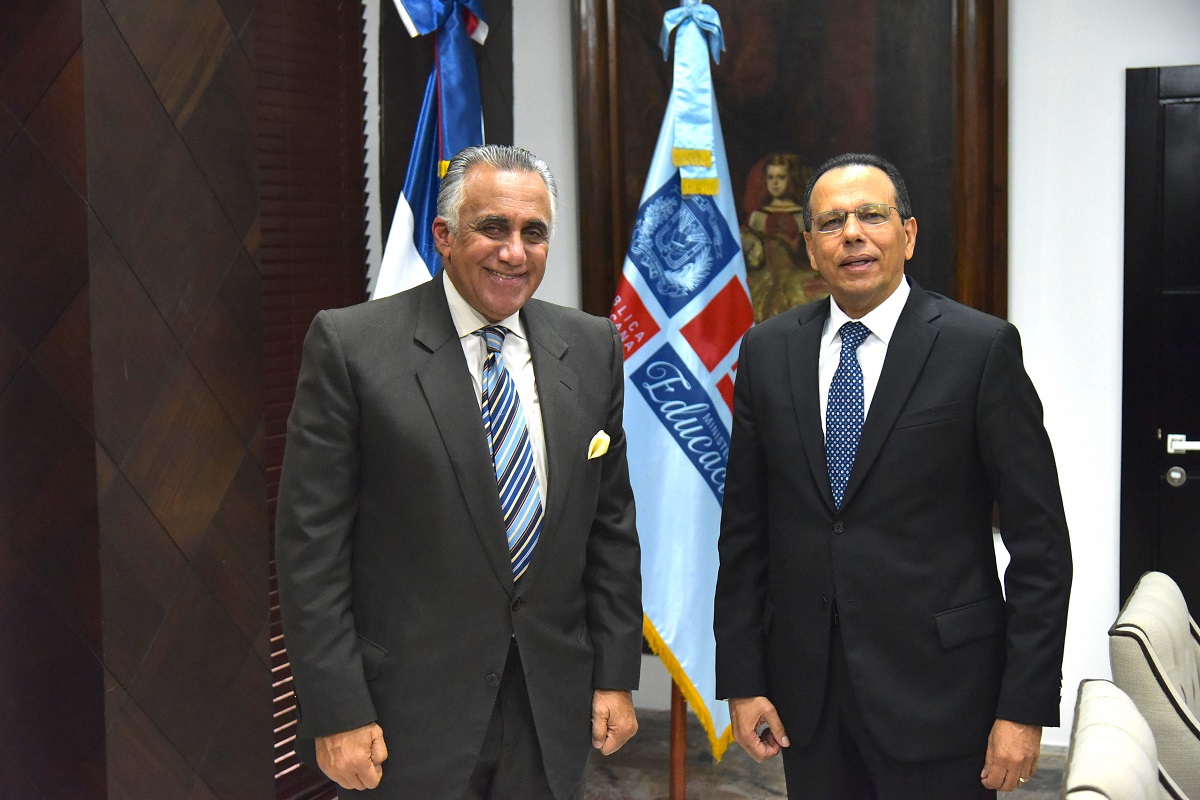  imagen &nbsp;El ministro de Educaci&oacute;n, Antonio Pe&ntilde;a Mirabal&nbsp;y el presidente del Comit&eacute; Ol&iacute;mpico Dominicano, Luis&iacute;n Mej&iacute;a 