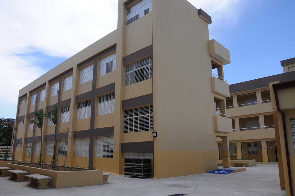  imagen Danilo Medina entrega a Santiago tres nuevas escuelas con 71 aulas para la Jornada Escolar Extendida 