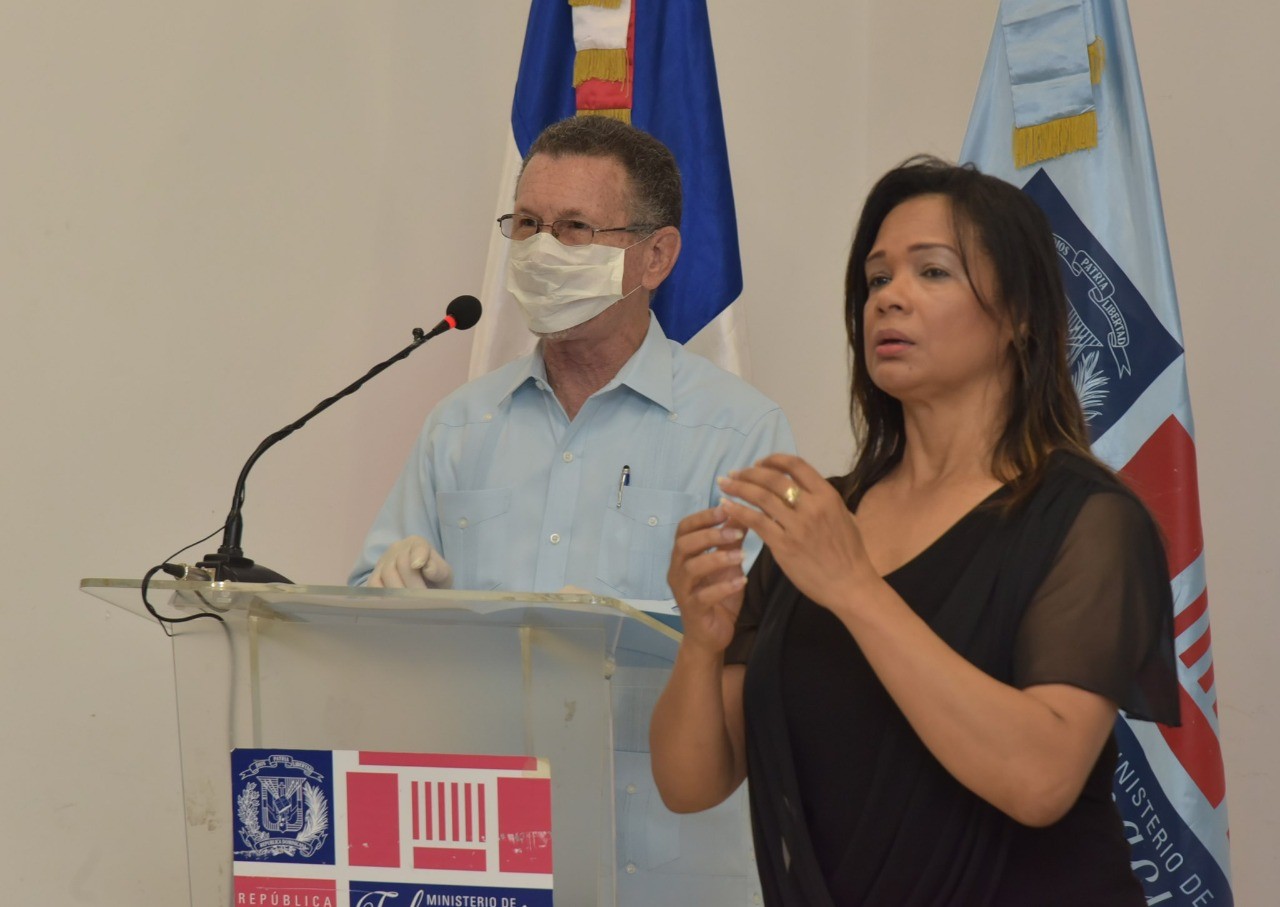  imagen El director de Curr&iacute;culo del MINERD, Remigio Garc&iacute;a 