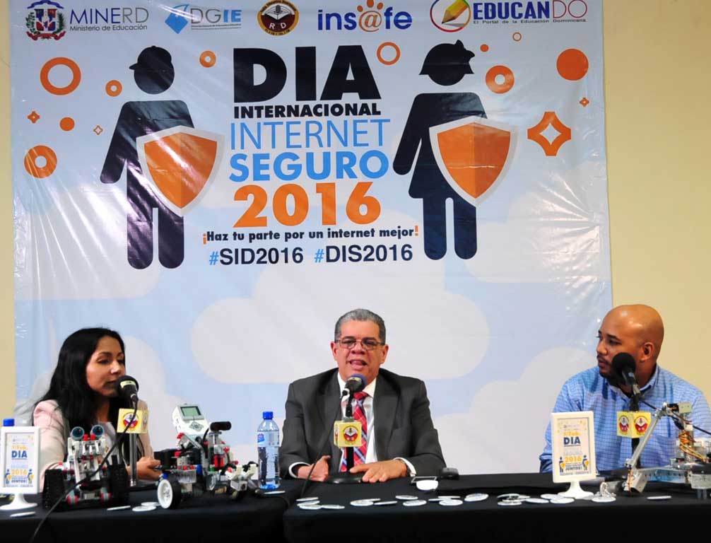  imagen Amarante Baret: “Padres y madres deben ser vigilantes del contenido que ven sus hijos e hijas en internet” 